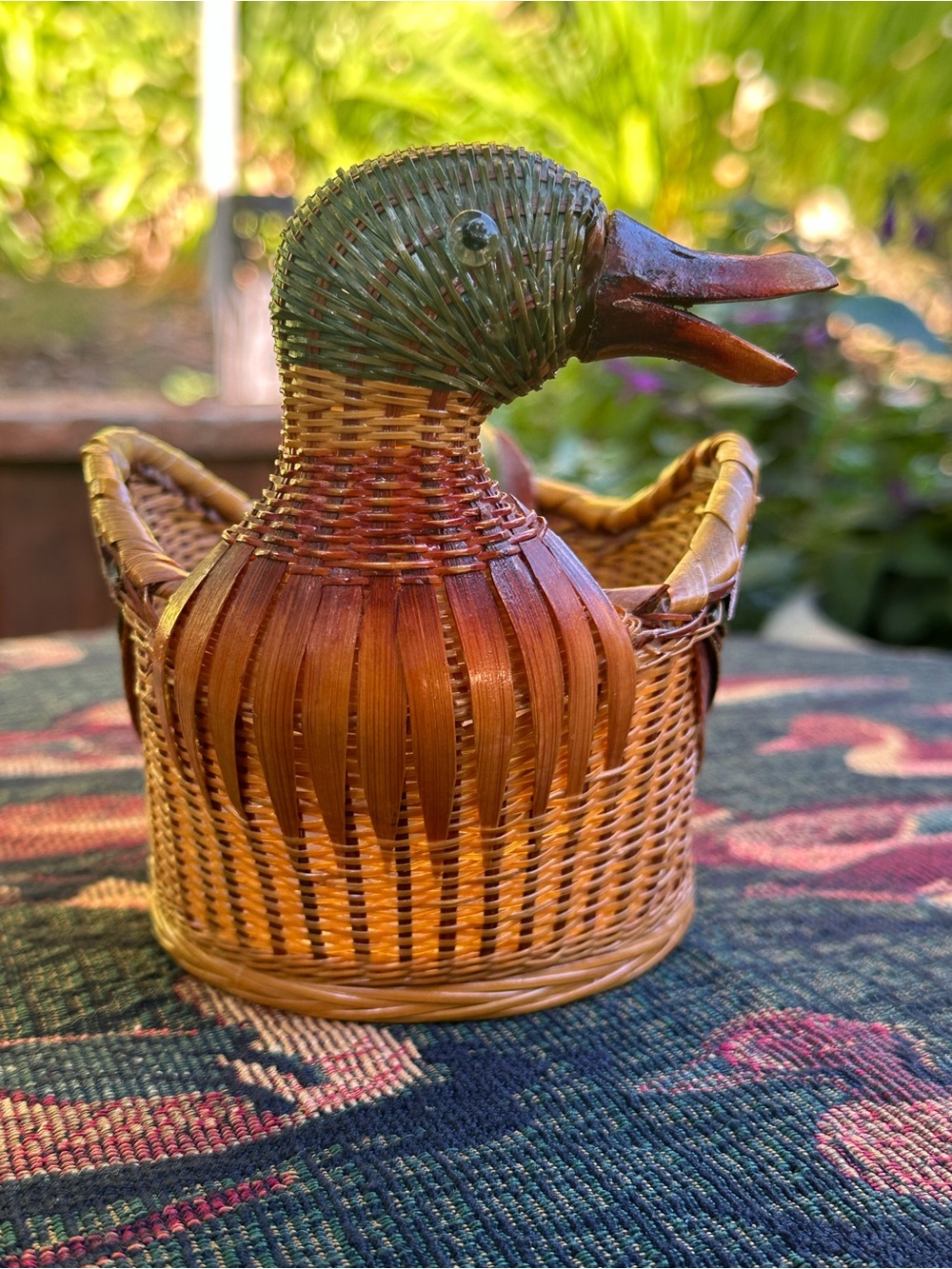 Vintage MCM Handwoven Shanghai/Shejiang Weave Duck Basket